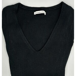 Abercrombie & Fitch Black Ribbed Deep V Neck Long Sleeve Bodysuit Women's Size L